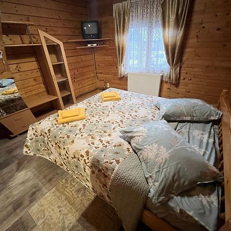 Sadyba Dana Татарив Екстериор снимка
